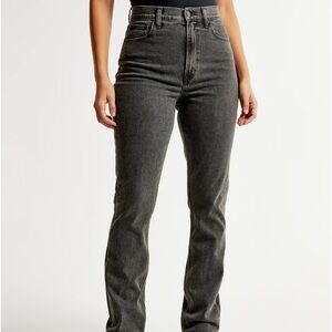 Abercrombie & Fitch Curve Love Ultra High Rise 90s Slim Straight Jean
